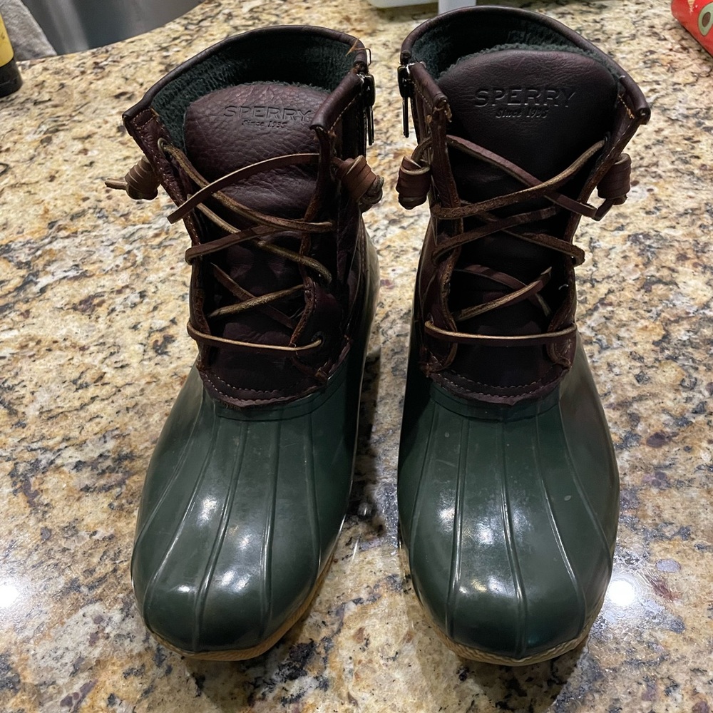 Sperry Rainboots women size 8